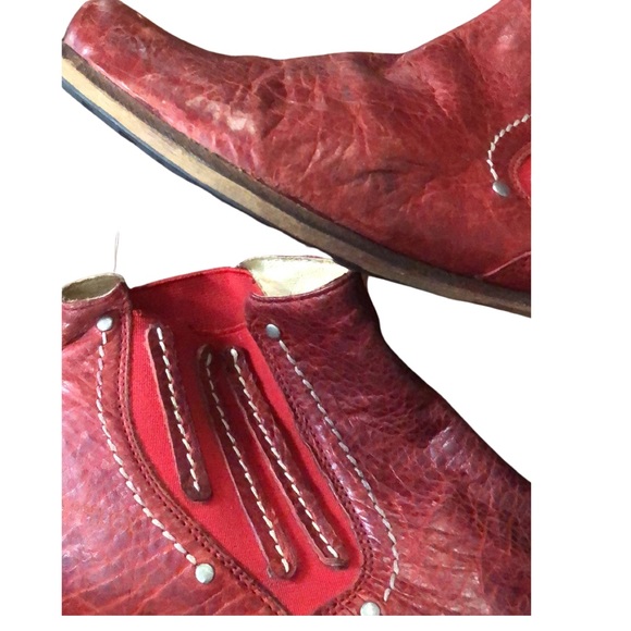BNWOT red distressed Prophecy ‘Our Secret’ red leather ankle boot - Picture 9 of 13